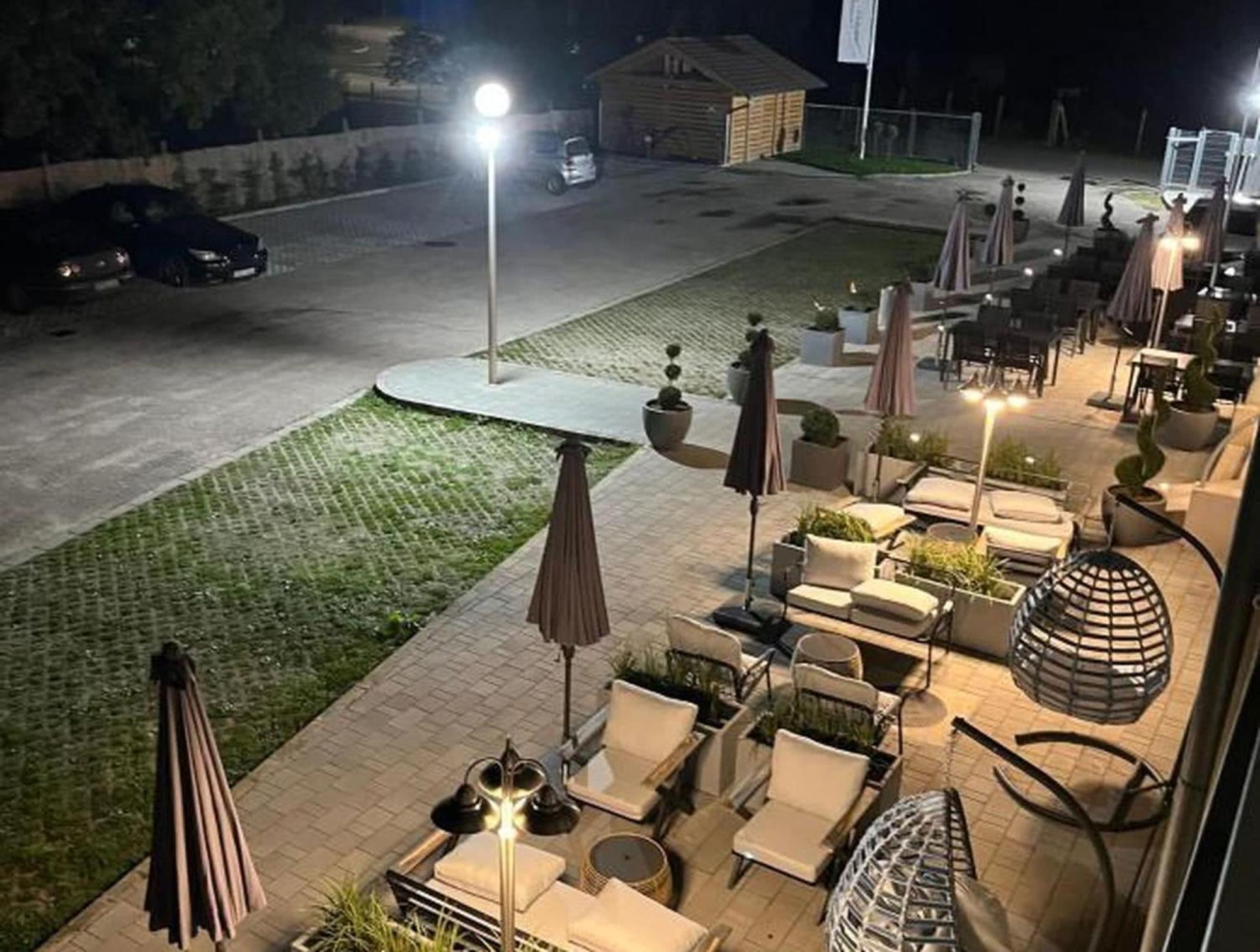 Holdvirag Hotel Sárvár Eksteriør billede