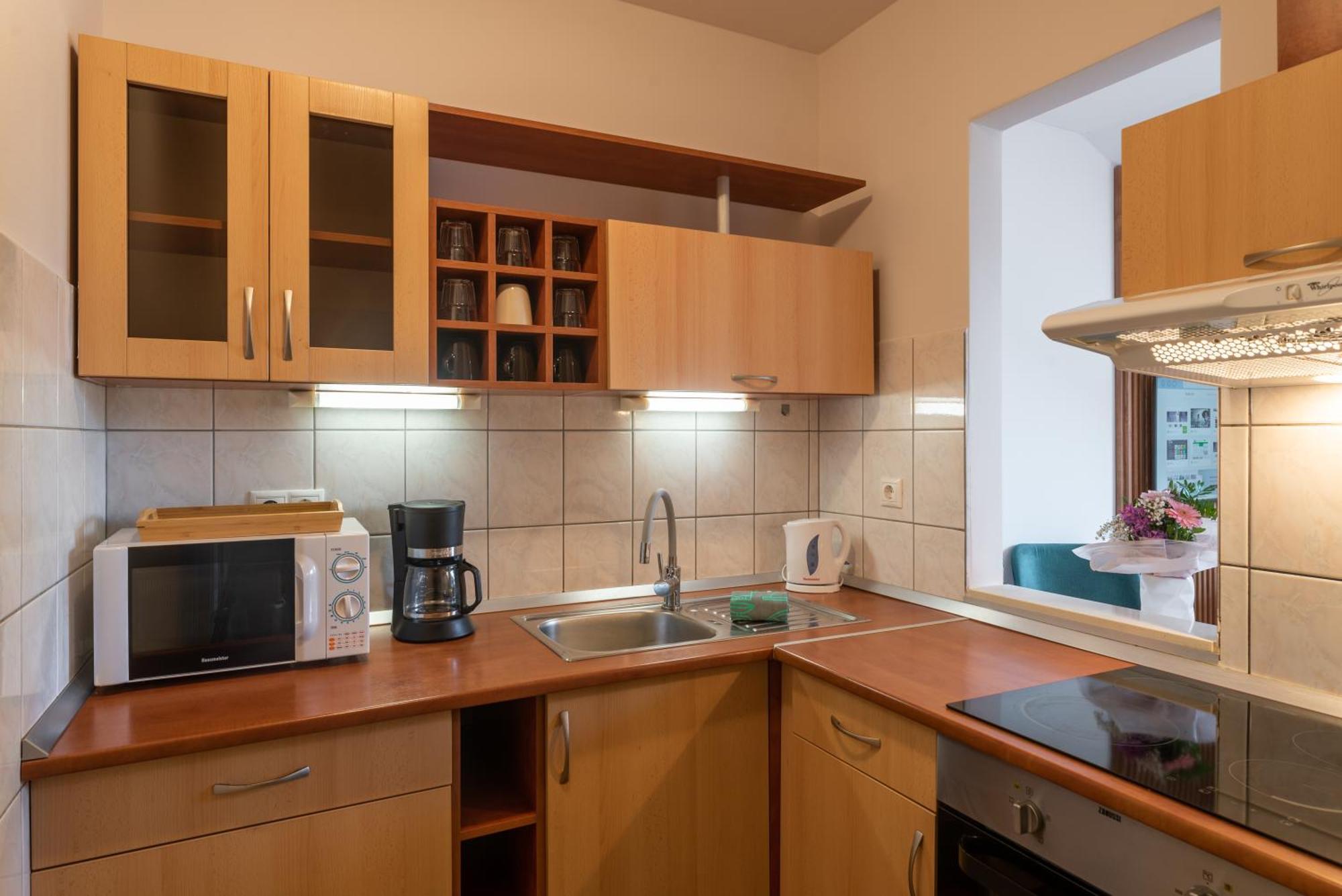 Holdvirag Hotel Sárvár Eksteriør billede