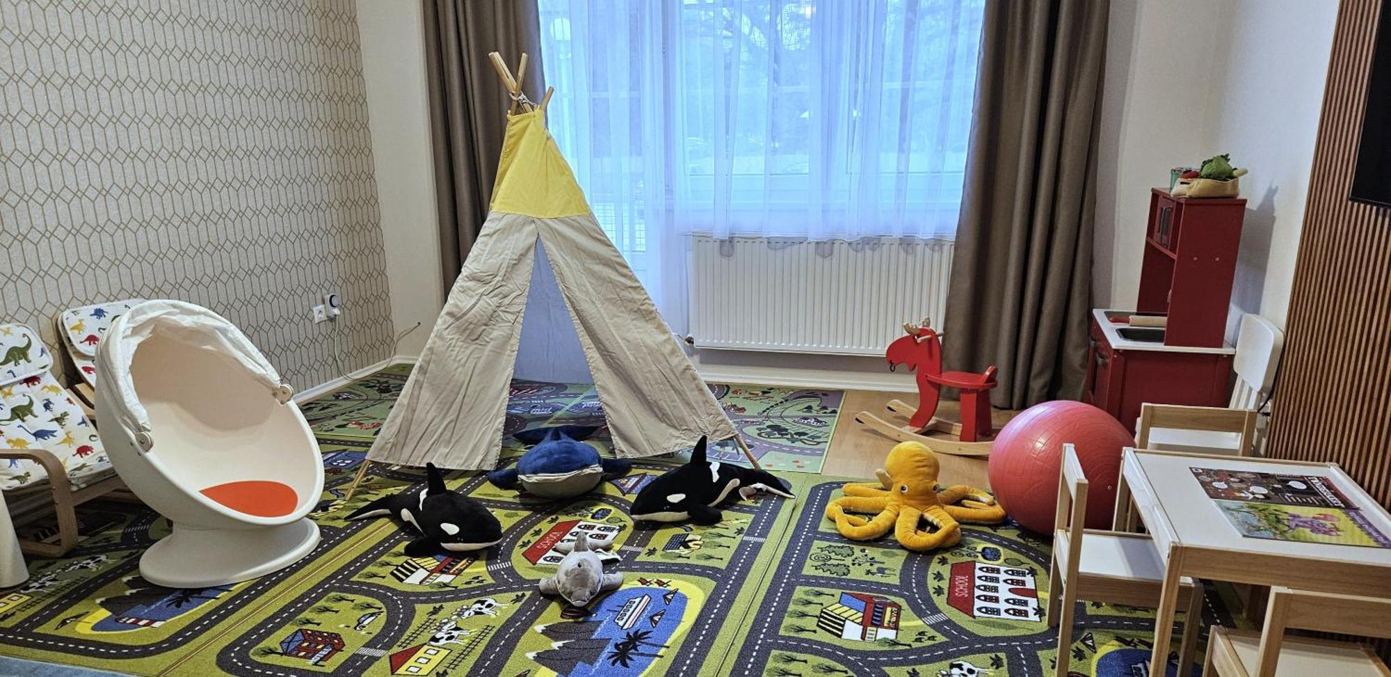 Holdvirag Hotel Sárvár Eksteriør billede