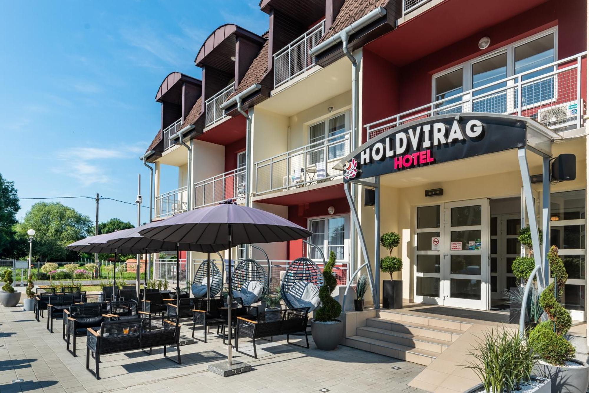 Holdvirag Hotel Sárvár Eksteriør billede